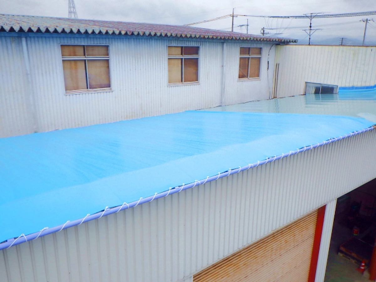 施工実績：2022年06月20日(月)の投稿「技術センタ テント張替工事」