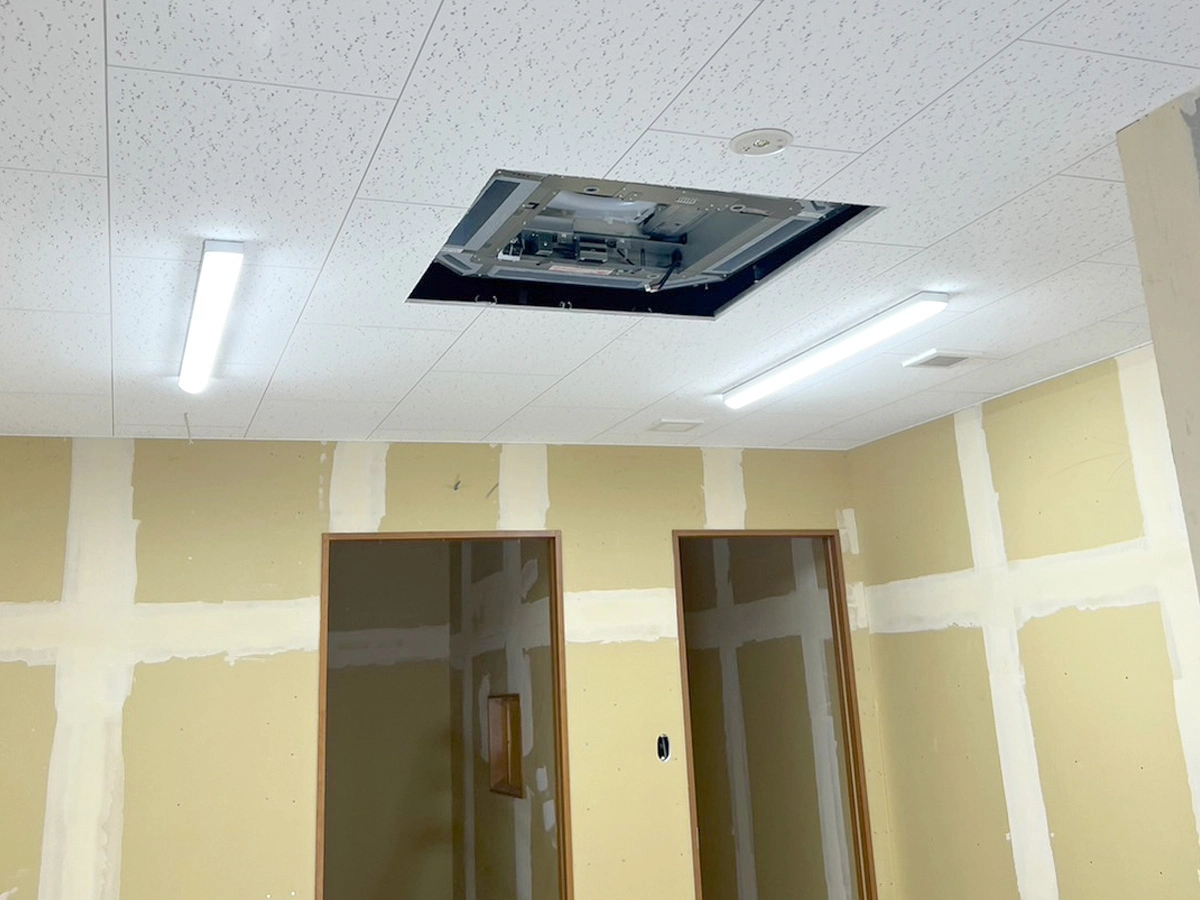 施工実績：2023年07月05日(水)の投稿「某内科新装工事」