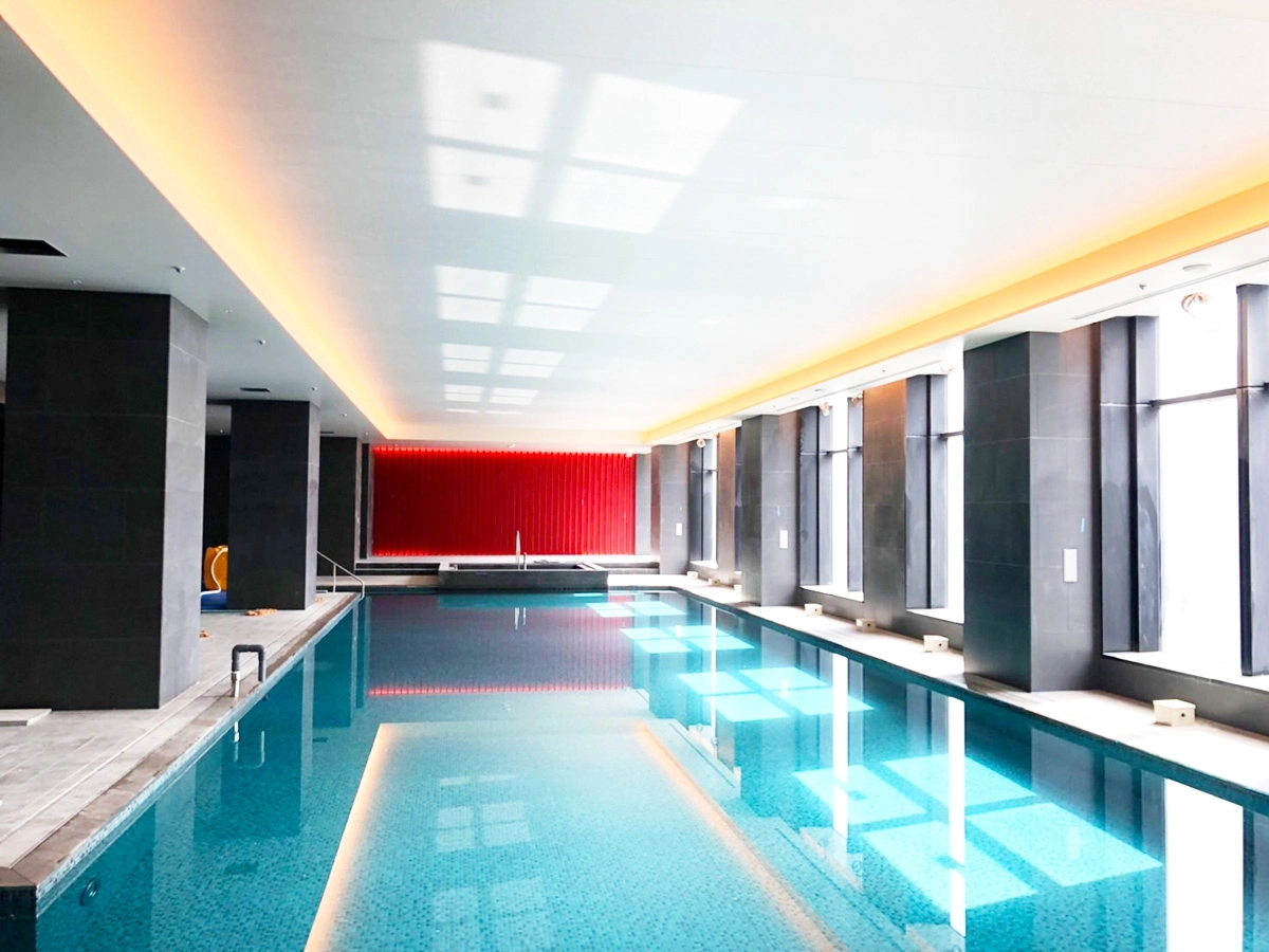 施工実績：2022年03月31日(木)の投稿「フィットネスプール　内装工事」